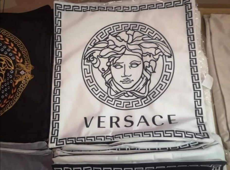 Poszewki Jasiek 45×45 Meduza Różne Modele Versace