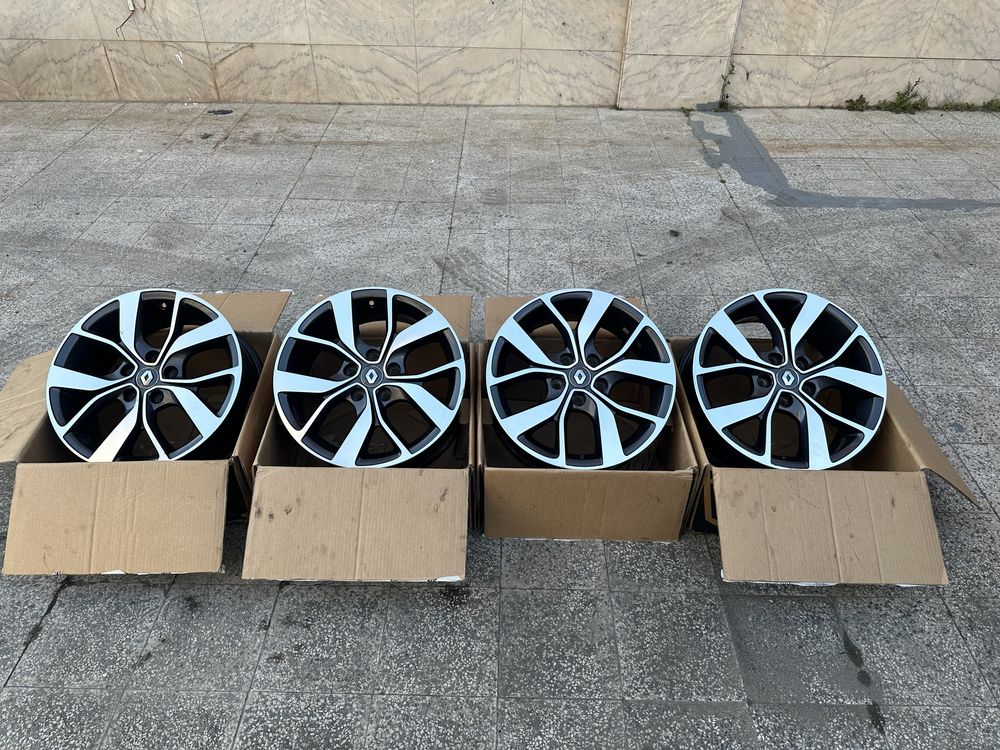 Jantes Renault 17” 5x114,3 + Centros + Valvulas