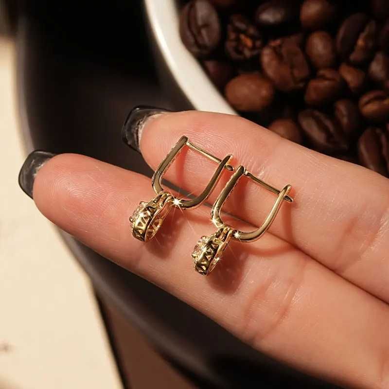 NOWOŚĆ ! Śliczne Złote Kolczyki z Moissanitem 0.5 CT + Certyfikat !