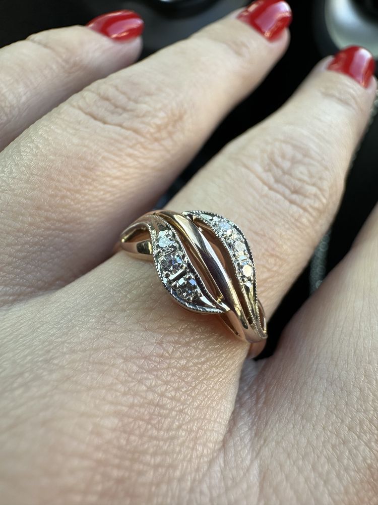 Золотое кольцо с бриллиантами  СССР