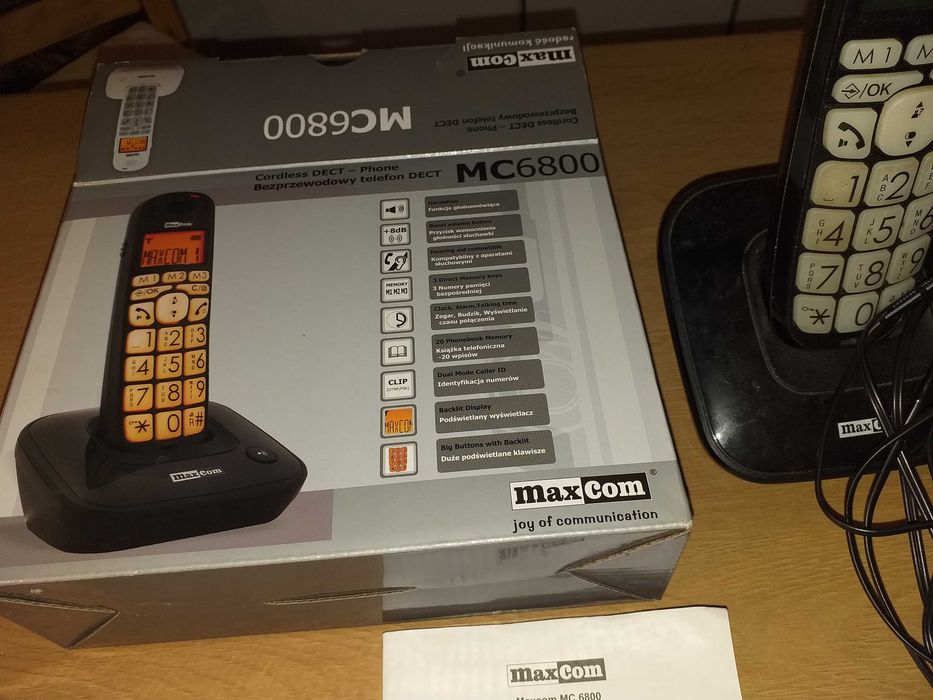 Bezprzewodowy telefon stacjonarny  - dobry dla starszej osoby