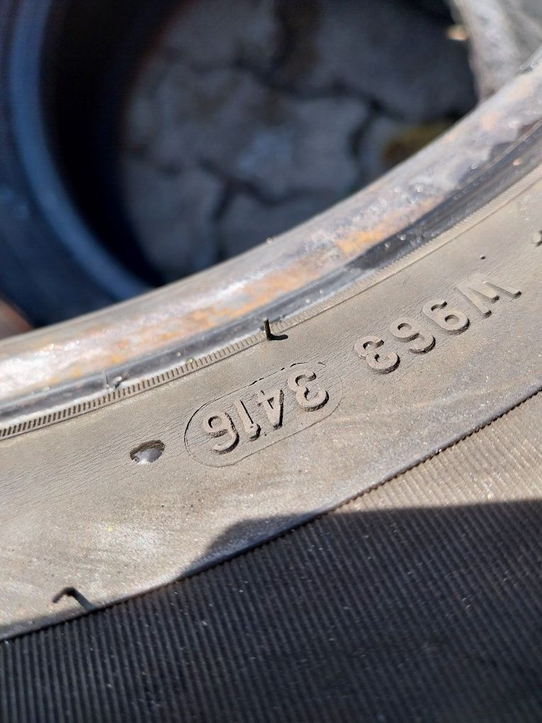 Opony CAŁOROCZNA Pirelli 205/65R16C  107-105T