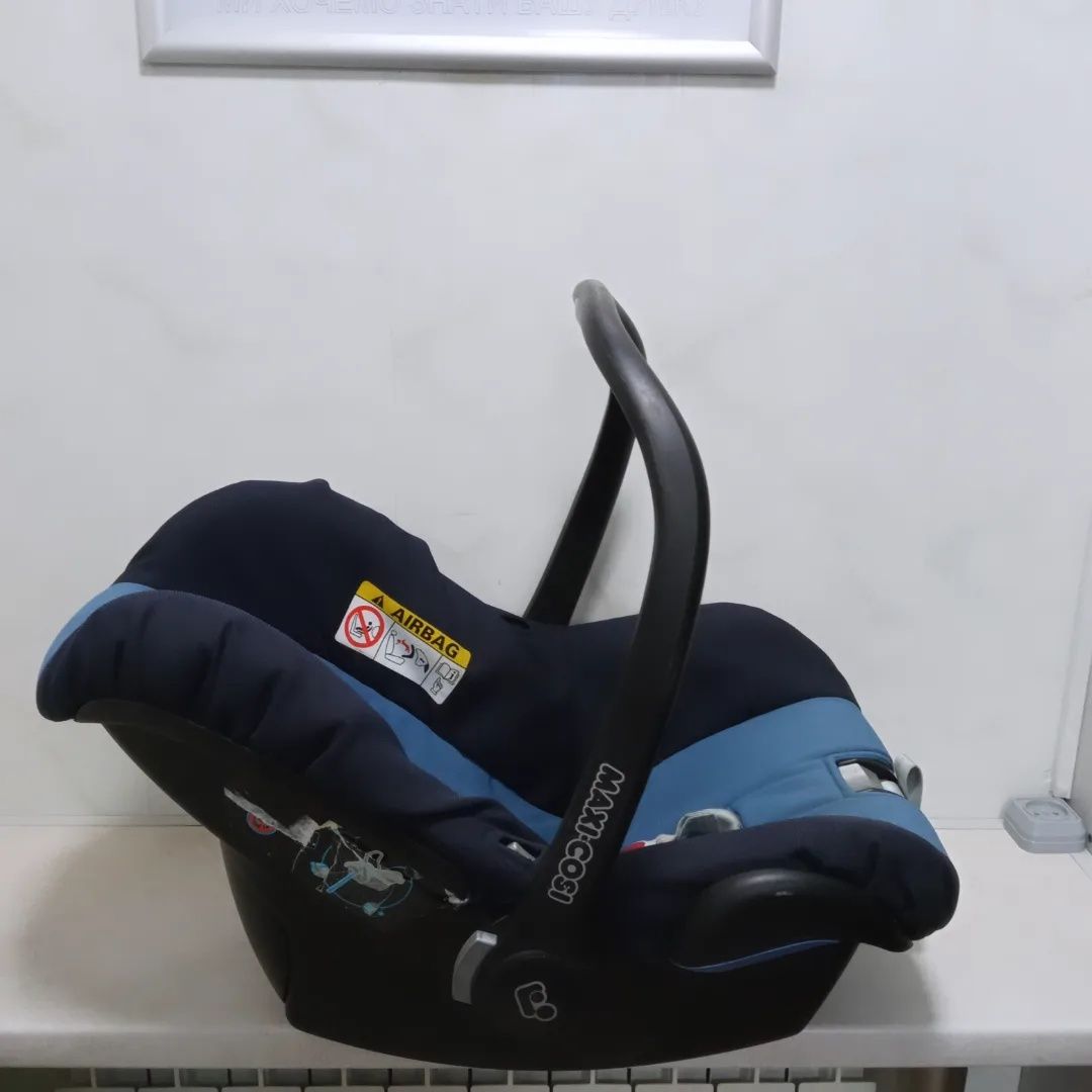 Автокресло Maxi Cosi 
Цена 1000 грн