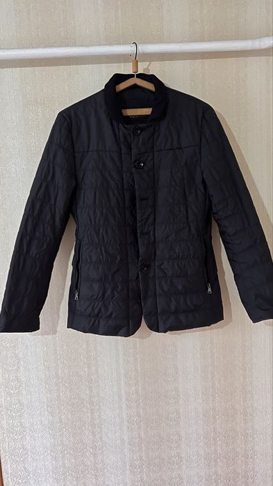 Чоловіча куртка.