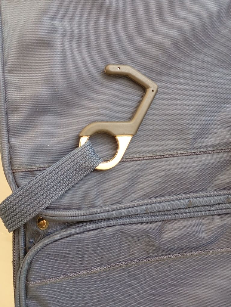 Porta-fatos Baleno