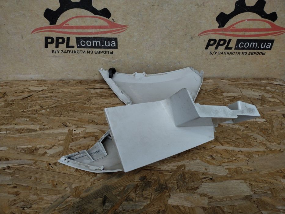 Ford Transit Connect 13- клык накладка заднего бампера левый DT11-1792