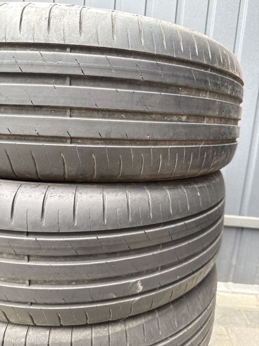 Шини резина 215/55/17 r17 Goodyear комплект літні