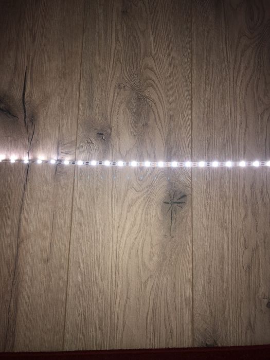 Белая светодиодная лента 5 метров (5 вольт) работает от usb