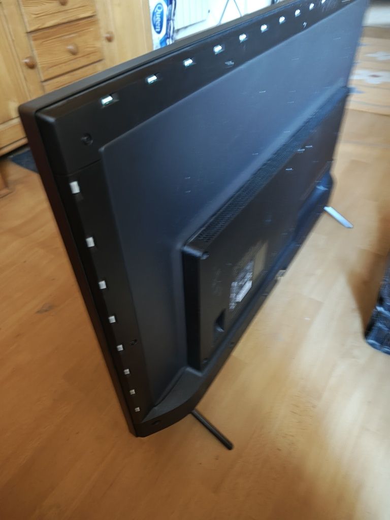Sprzedam telewizor  Philips dwu letni