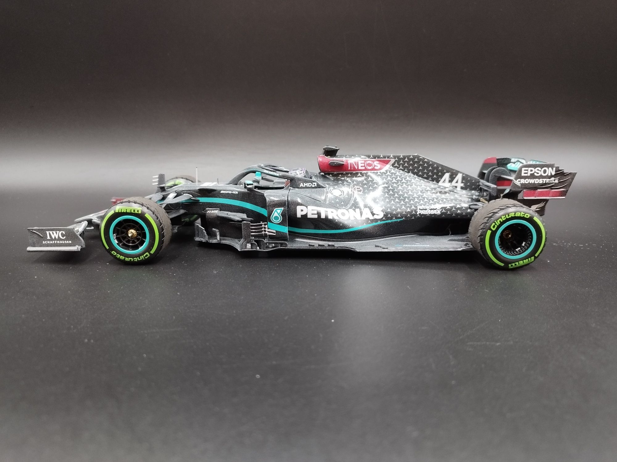 1:18 Minichamps Mercedes-AMG PETRONAS F1 TEAM L.Hamilton, WINNER TURKI