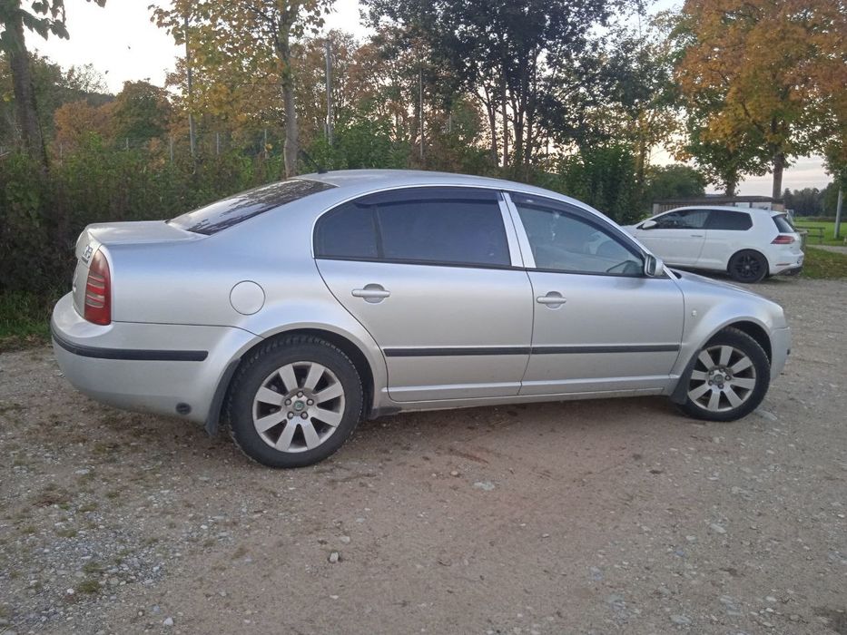 Skoda Superb (авто в Німеччині)