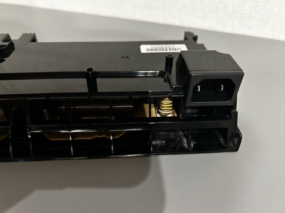 Блок живлення PS4 PRO ADP-300ER