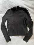 Sweter z wycięciem na plecach