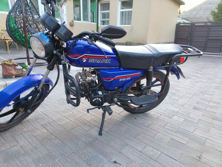 Продам мотоцикл Spark 125