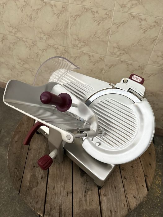 Krajalnica do wędlin sera INOXXI R300RB 2016 r