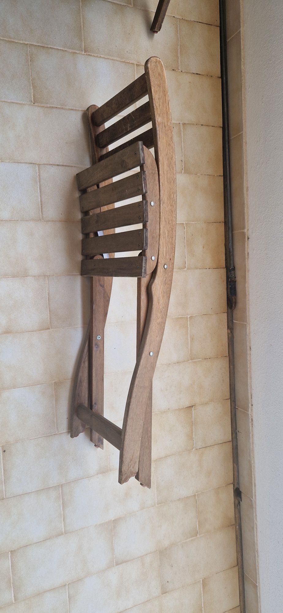 Mesa exterior com 4 cadeiras