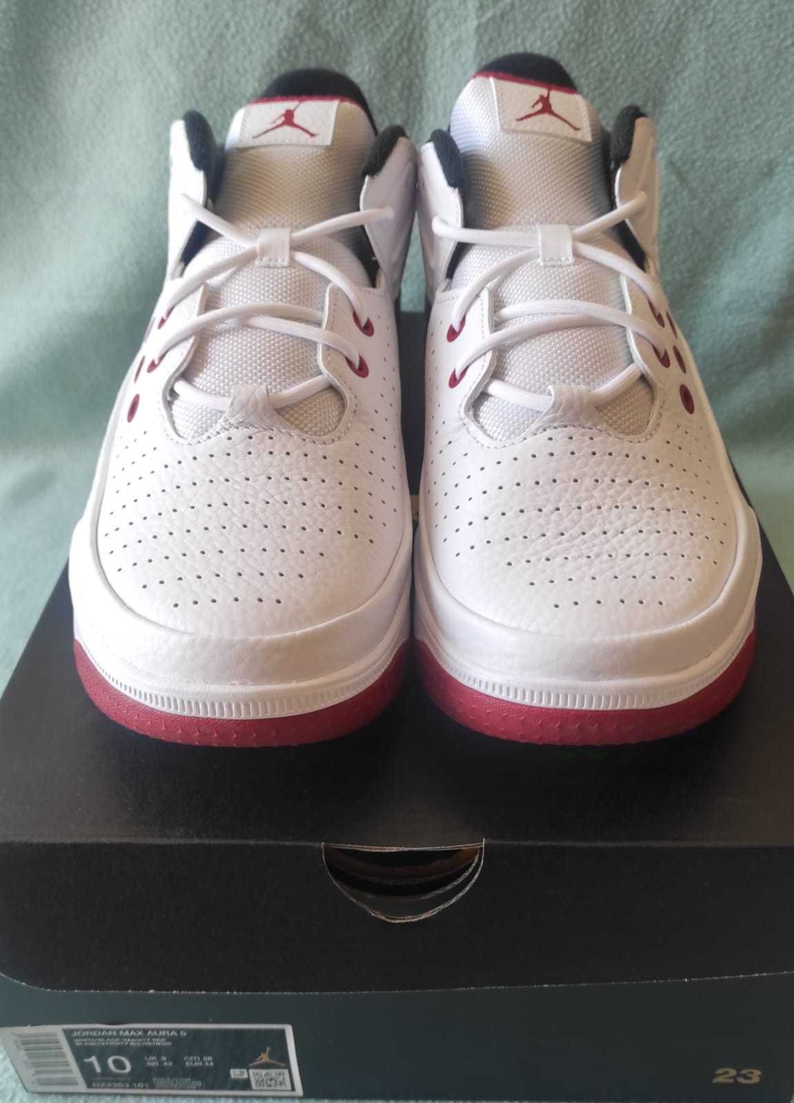 Jordan Max Aura 5