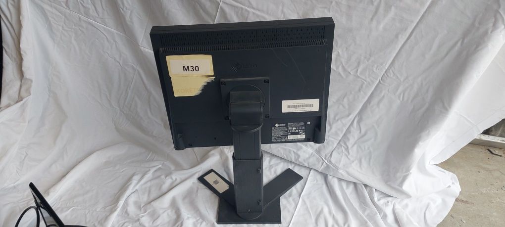 Profesjonalny Monitor Eizo FlexScan S1901 19'' 5:4 2szt