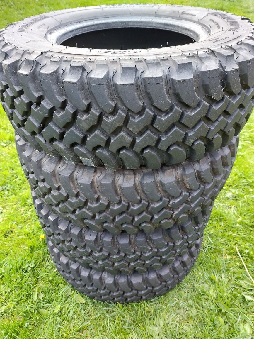 Opony 235/75 R15 DAKAR