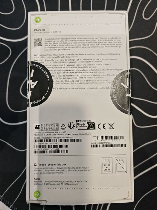iPhone 16e 128 GB — чорний, демонстраційний, у відмінному стані