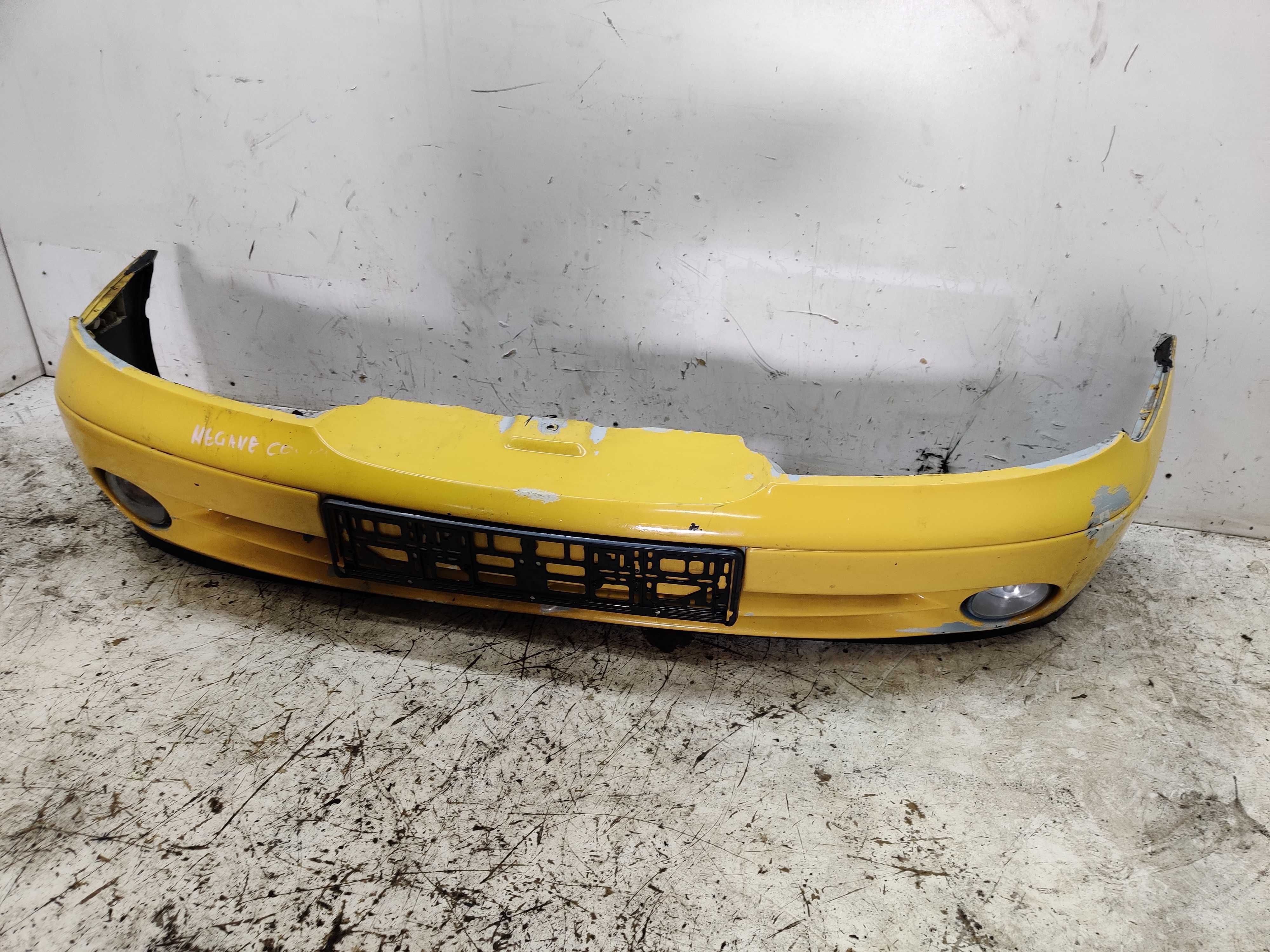 Renault Megane I HB 3D Zderzak Przód Przedni