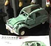 CITROEN 2 CV modelo construído com 1000 peças