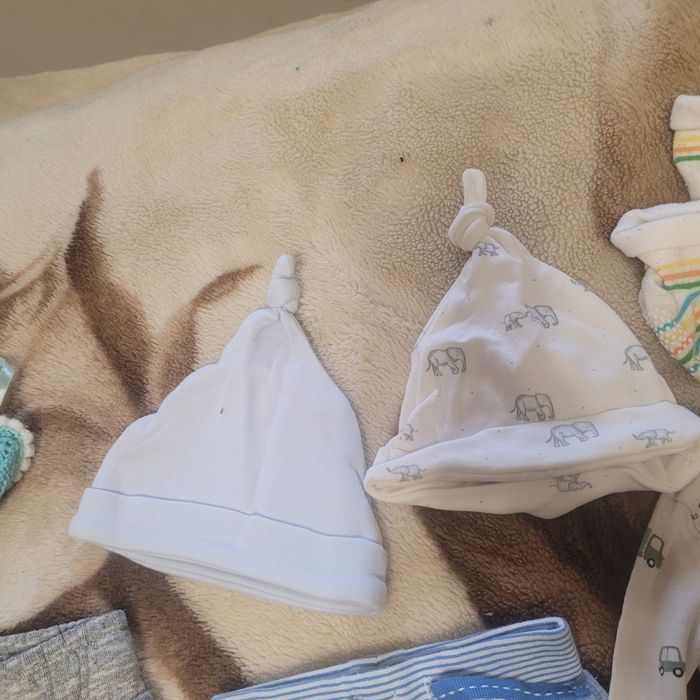 Продам пакет одягу  на хлопчика 0-3 місяці