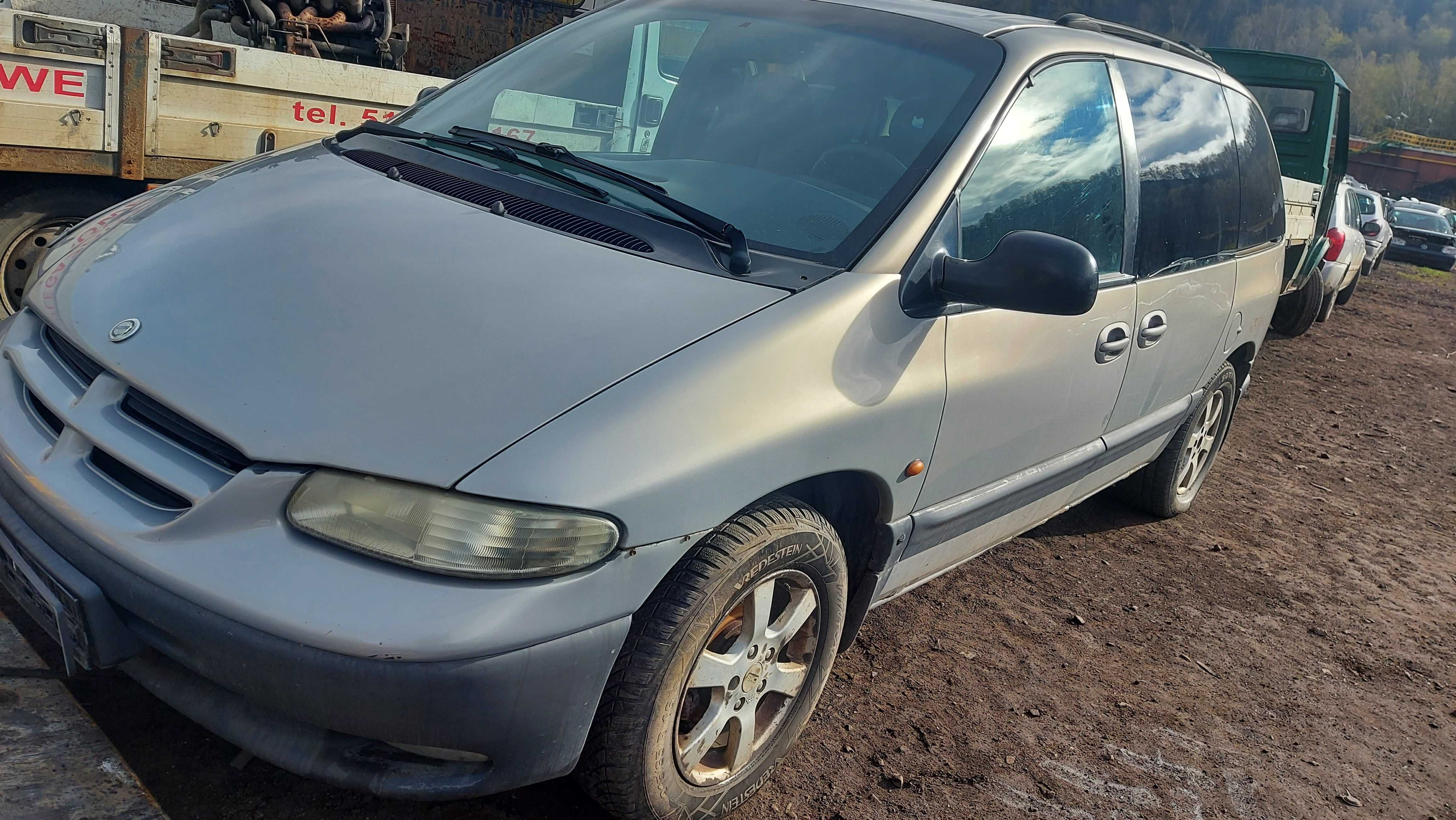 Chrysler Grand Voyager maska przednia FV części/dostawa