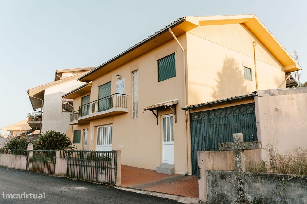 Moradia T3 - Lobão