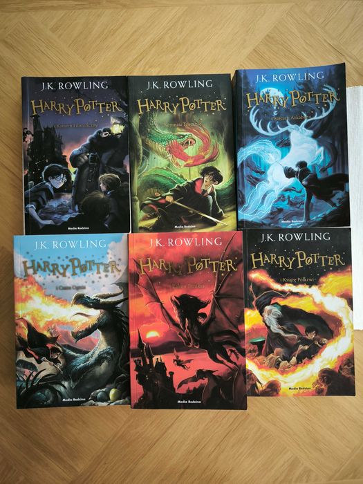Harry Potter - cz.1-6, jak nowe nie czytane :)