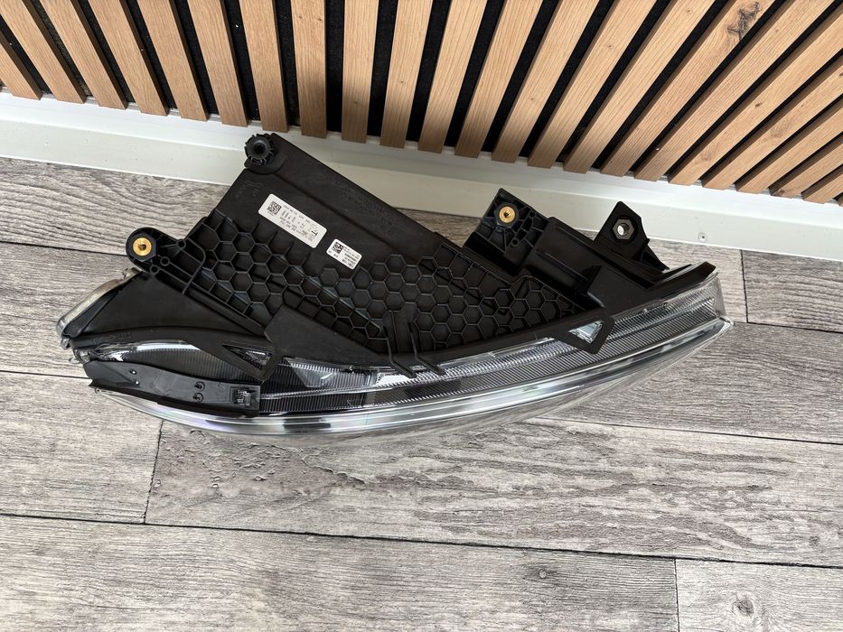 Ford Connect Mk3 lampa prawy przod Full led europa