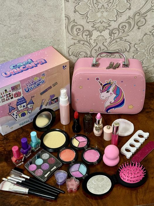 Набір дитячої косметики Єдиноріжка у валізі кейсі . Детская косметика