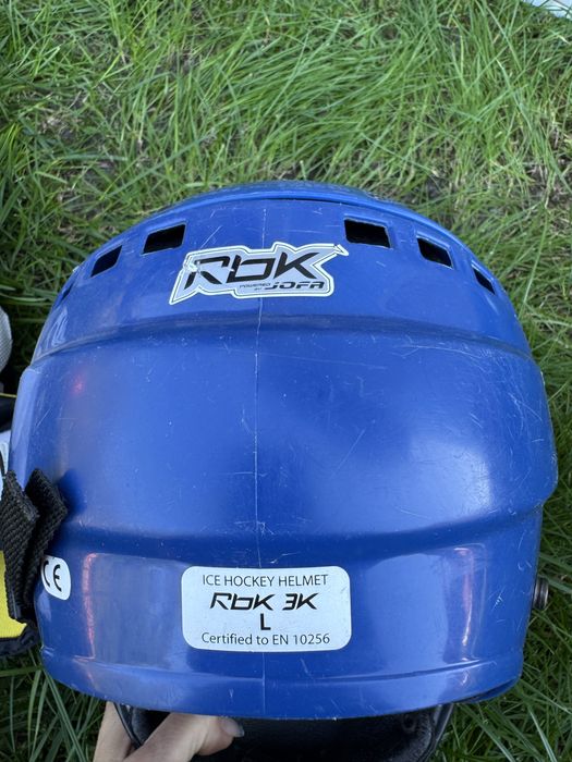 Хокейні щитки, ракушка та шолом Reebok