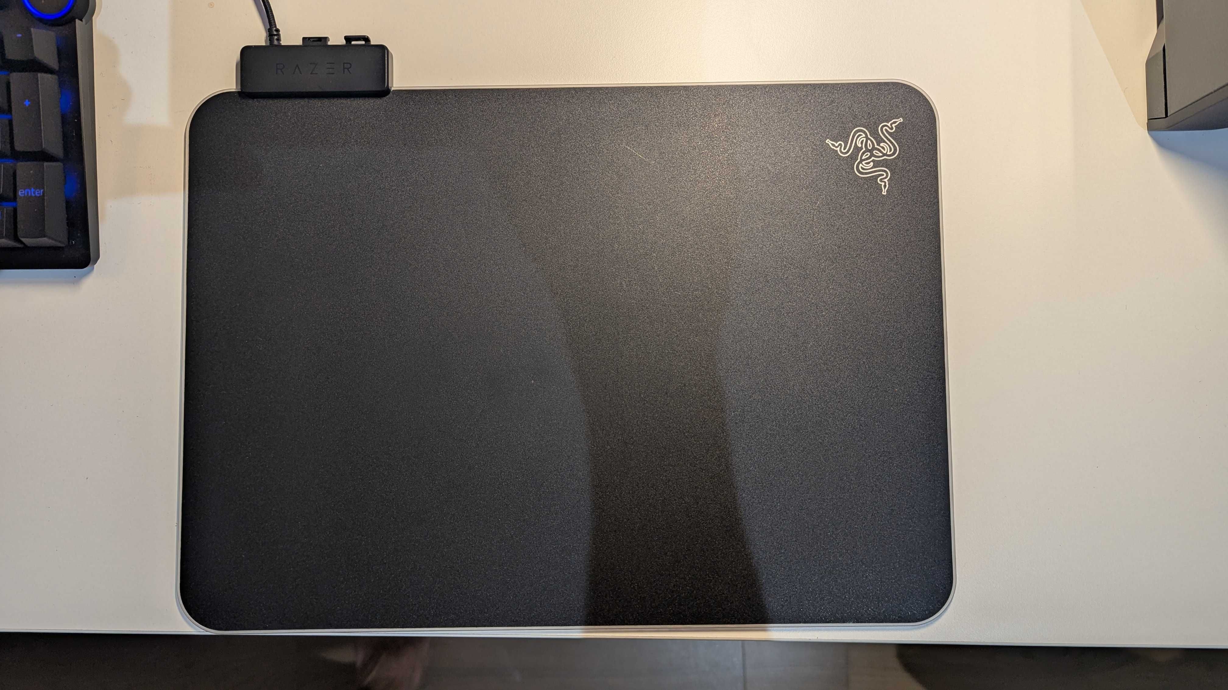 Podkładka pod mysz Razer Firefly V2 Chroma