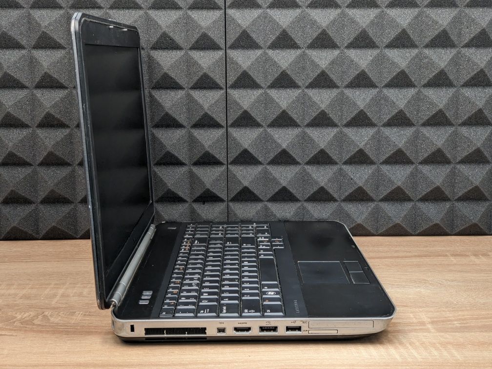 Ноутбук Dell 5520 i3 2310m RAM 8gb HDD 250gb Арт:М105