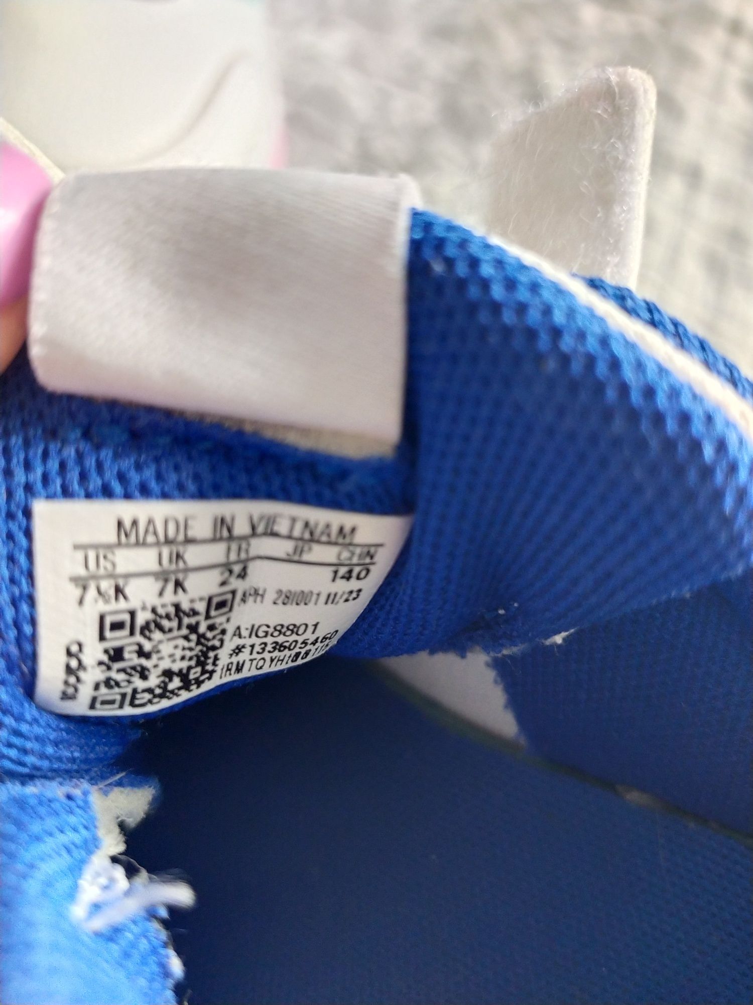 Buty sportowe na rzepy Adidas r.24