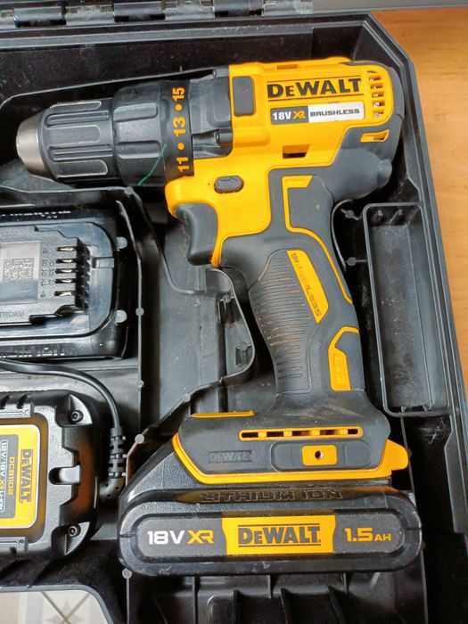 DeWalt DCD777 2X bateria, ładowarka, jak nowa