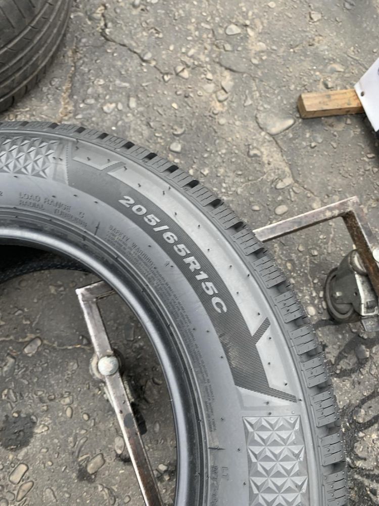 Шини нові 205/65 R15С Nexen 2022p літо