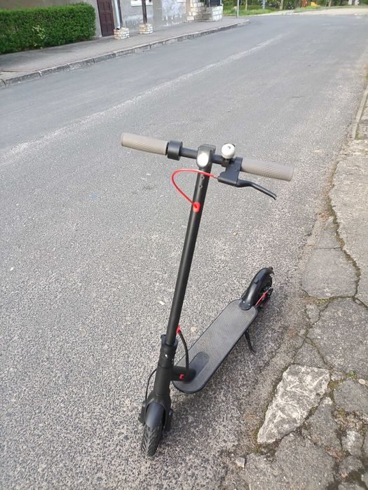 Hulajnoga elektryczna koła pełne 8,5 cala