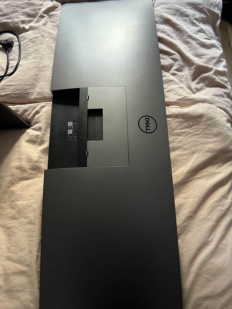 Dell U4919DW monitor szerokokątny zakrzywiony  49’’ stan bardzo dobry