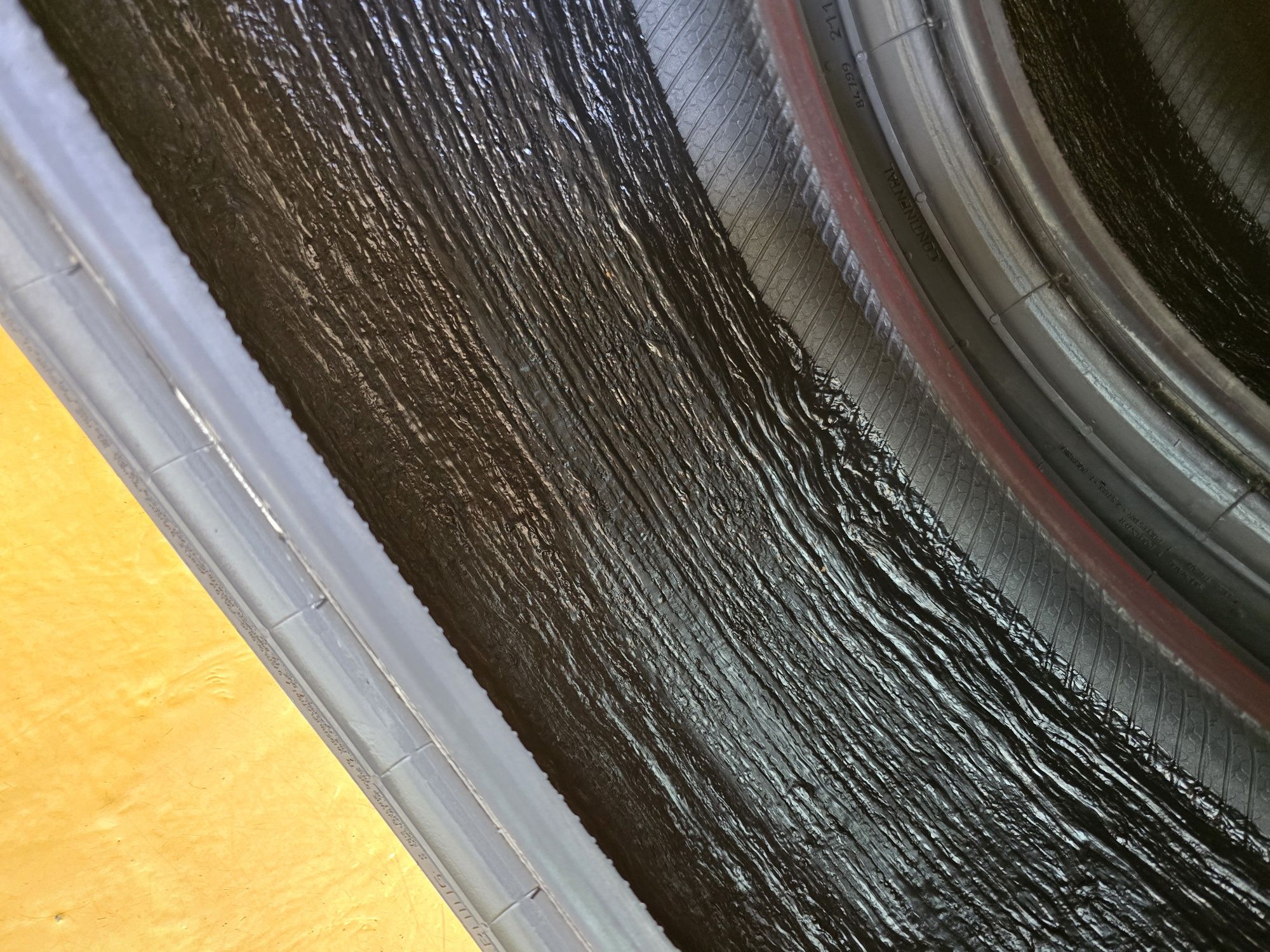 Pneus 235/45R18 Michelin Pilotsport 4 T0 para Tesla