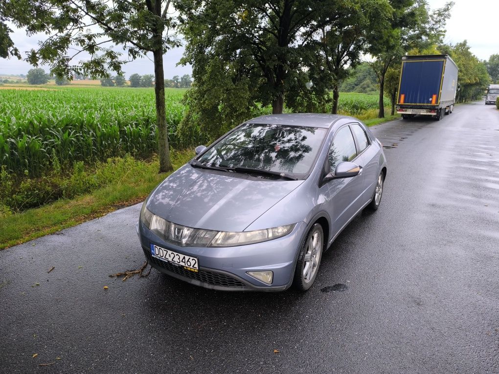 Honda Civic VIII  2.2 ictdi
