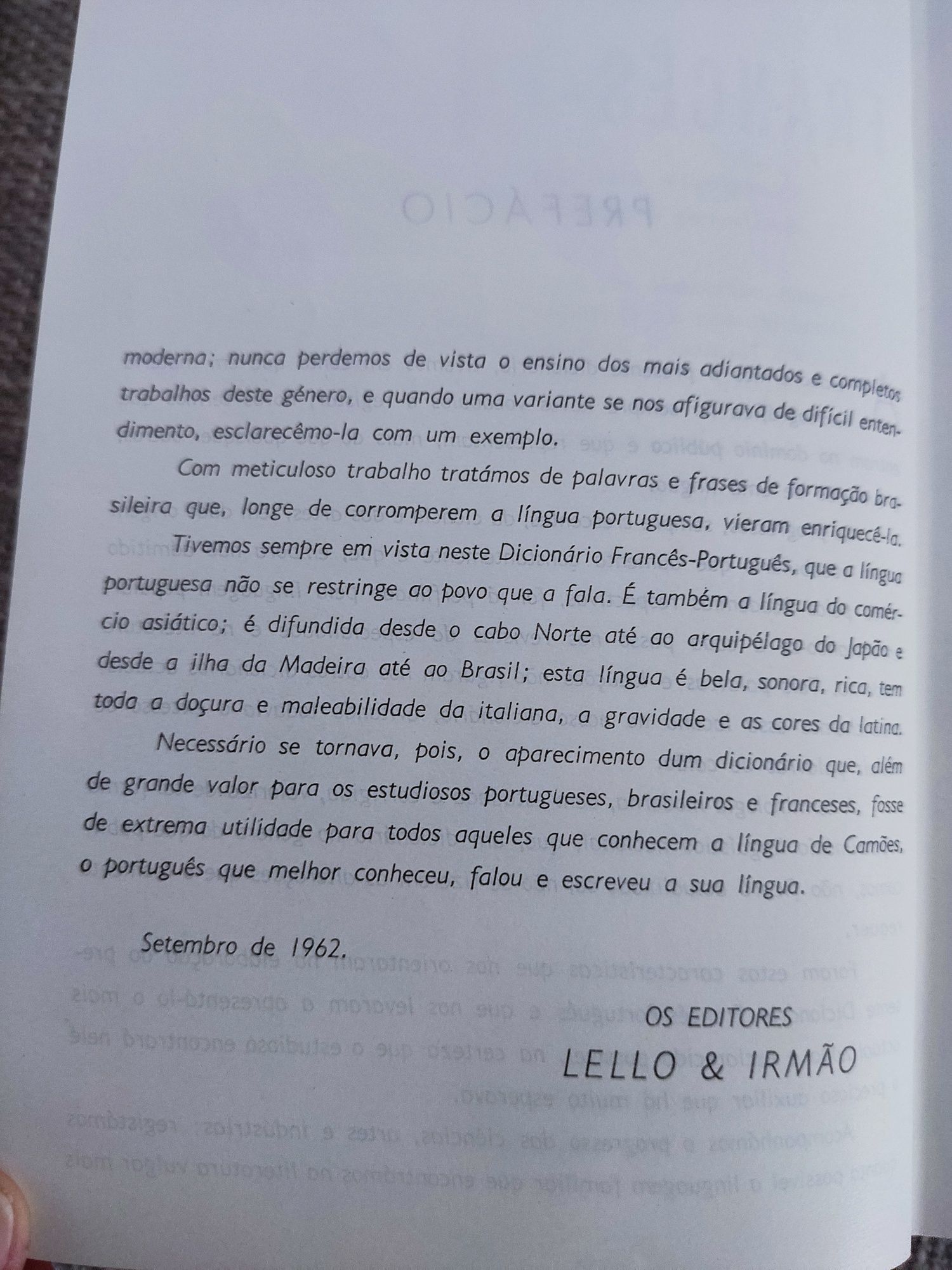 Novo Dicionário Francês-Português, Lello