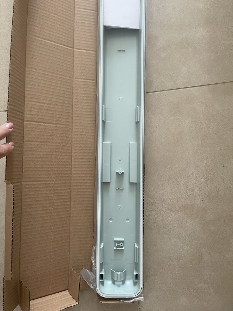 Oprawa hermetyczna LED 2x120cm 2sztuki plus swietlowki
