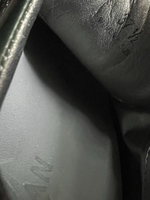 Жіночі оригінальні кроссівки Hogan 37 розмір