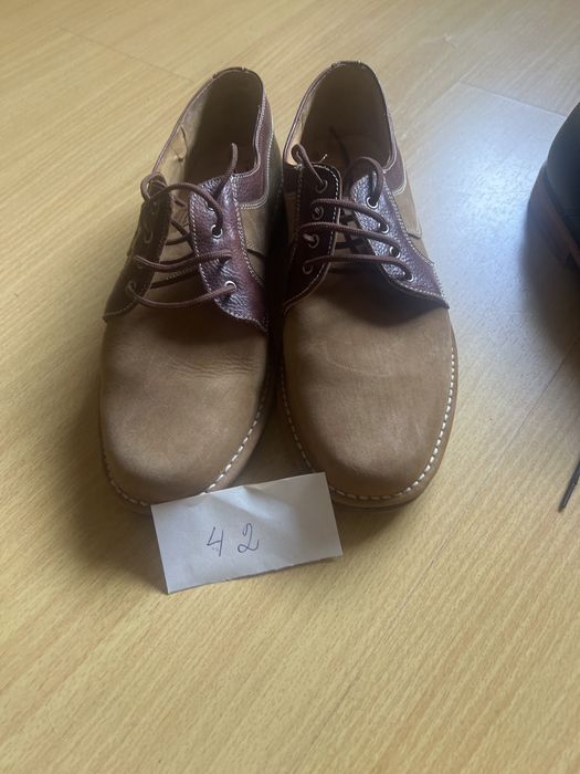 Calcado de homen tam grande