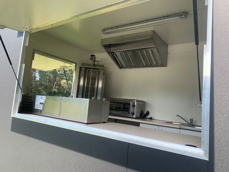 Przyczepa gastronomiczna 3,5m wynajem