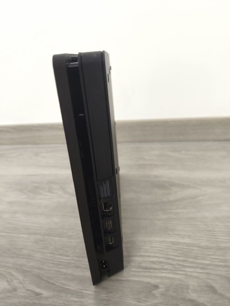 PlayStation 4 com FC25