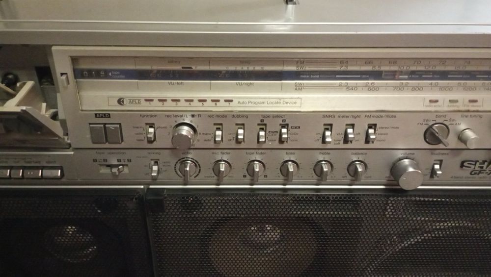 Продам SHARP 777