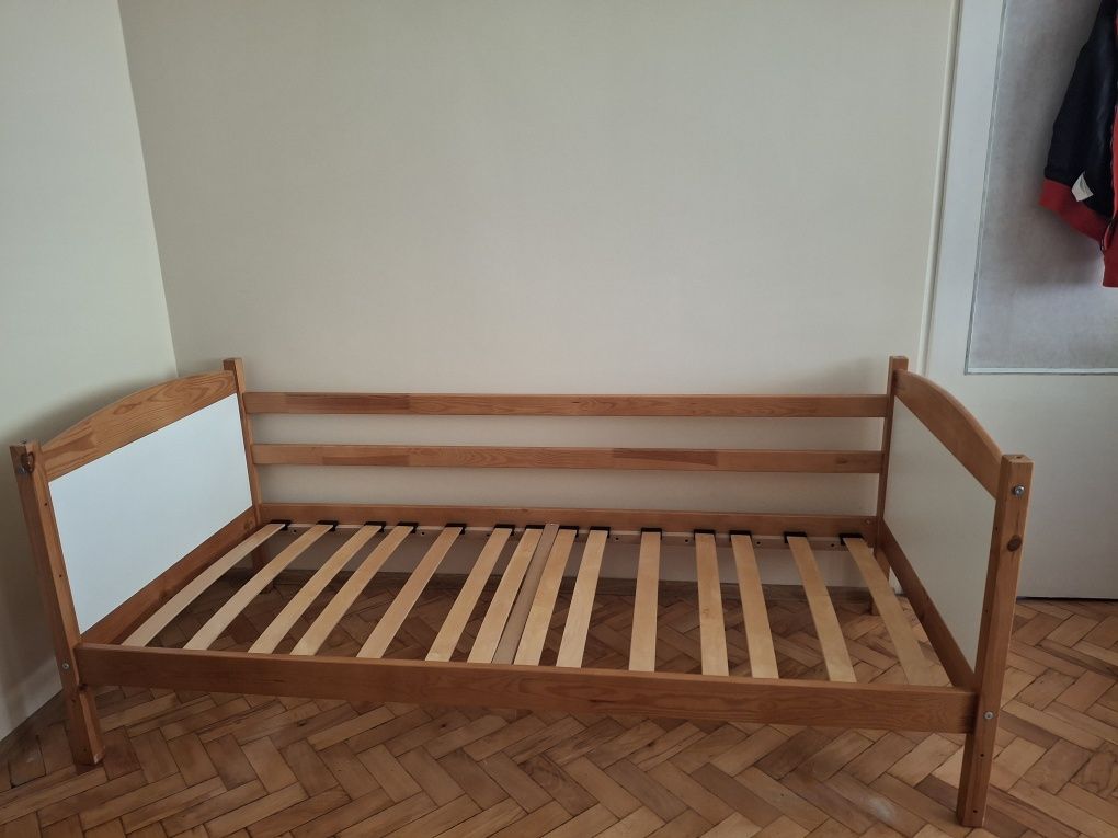 Łóżko plus szuflada